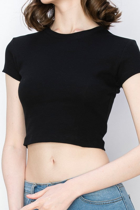 Short Sleeve Ribbed Crop Top – Lightweight and Stylish Design