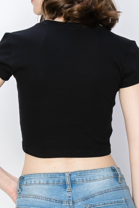 Short Sleeve Ribbed Crop Top – Lightweight and Stylish Design