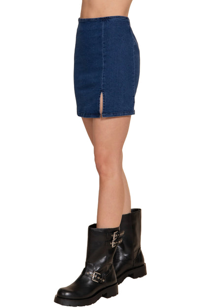 DENIM SKIRT WITH SLIT DETAIL