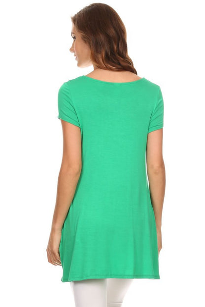 Women's A-Line Short Sleeve Relaxed Fit Round Neck Solid Tunic Tee Top with Pockets