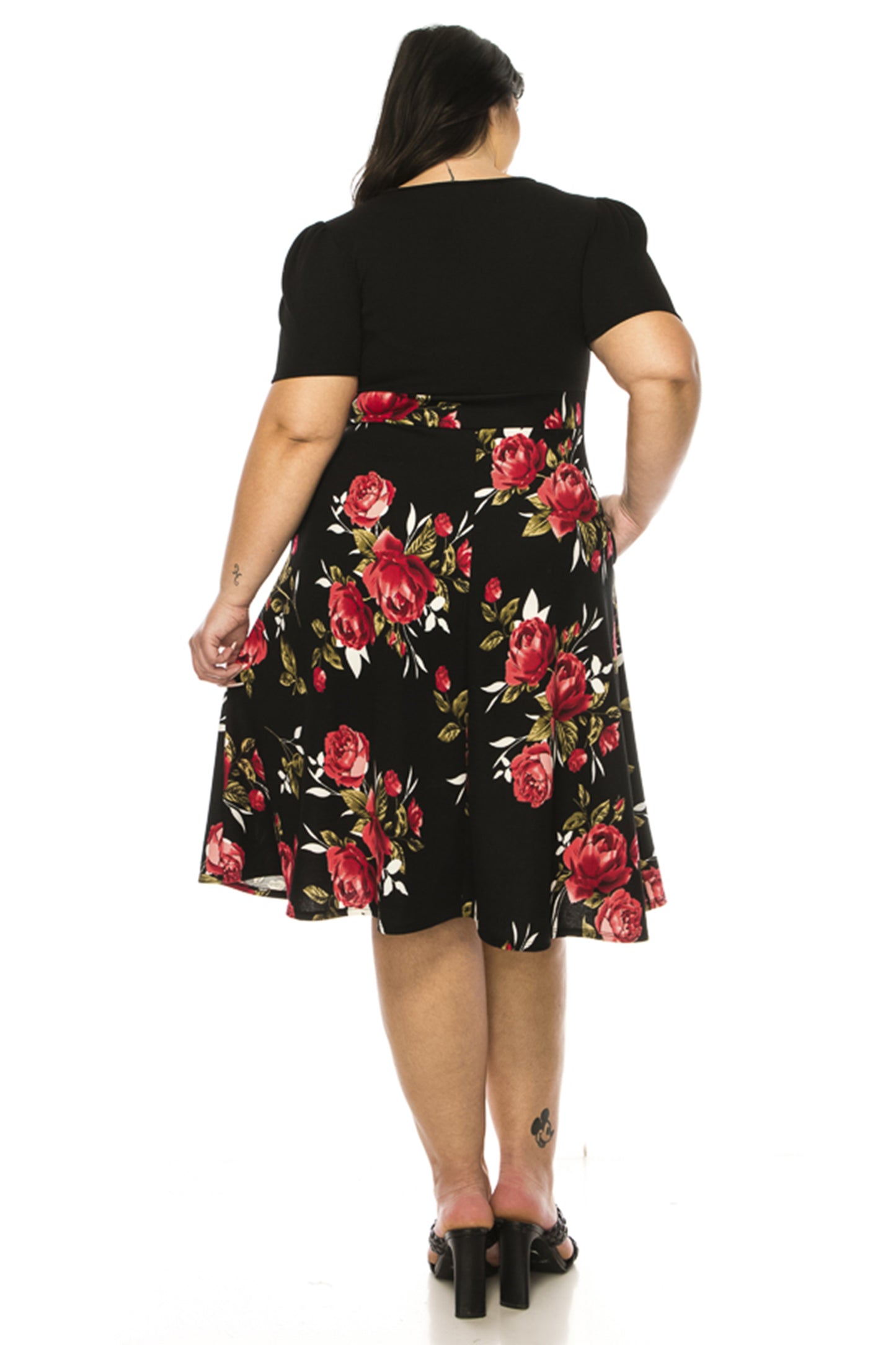 Women's Plus Size Knee-length Color Block Dress with Pockets